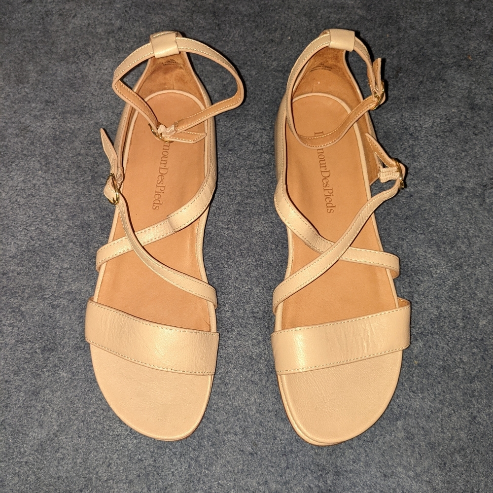 L'Amour Des Pieds Daleyza strappy sandals